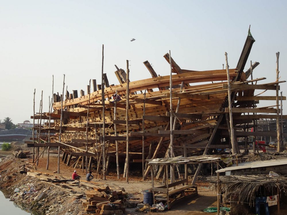1030_Mandvi_Boat (4).jpg 1030_Mandvi_Boat-4.jpg