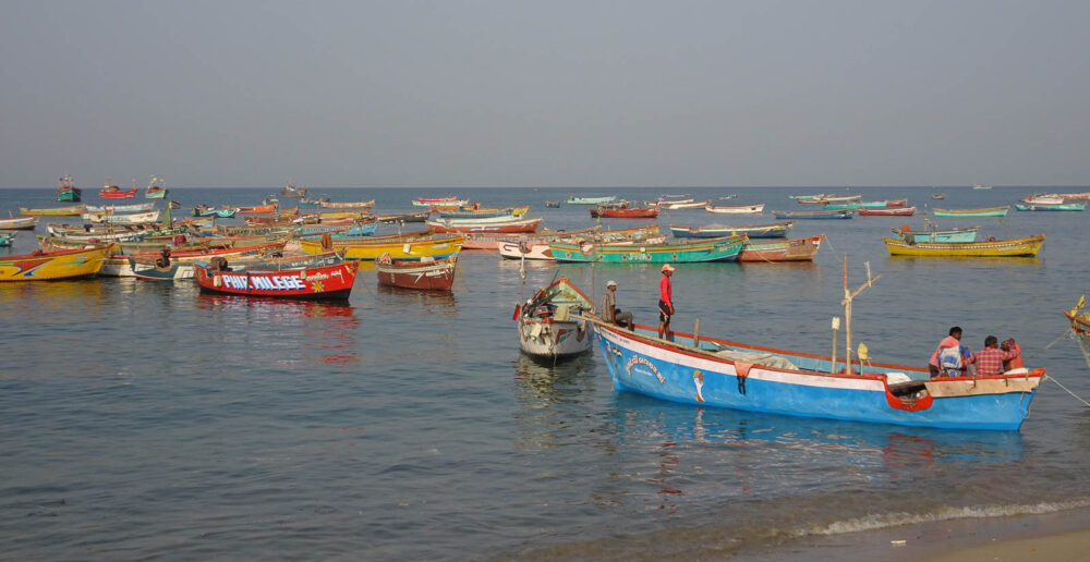 1102_Dwarka fishermen (3).jpg 1102_Dwarka-fishermen-3.jpg