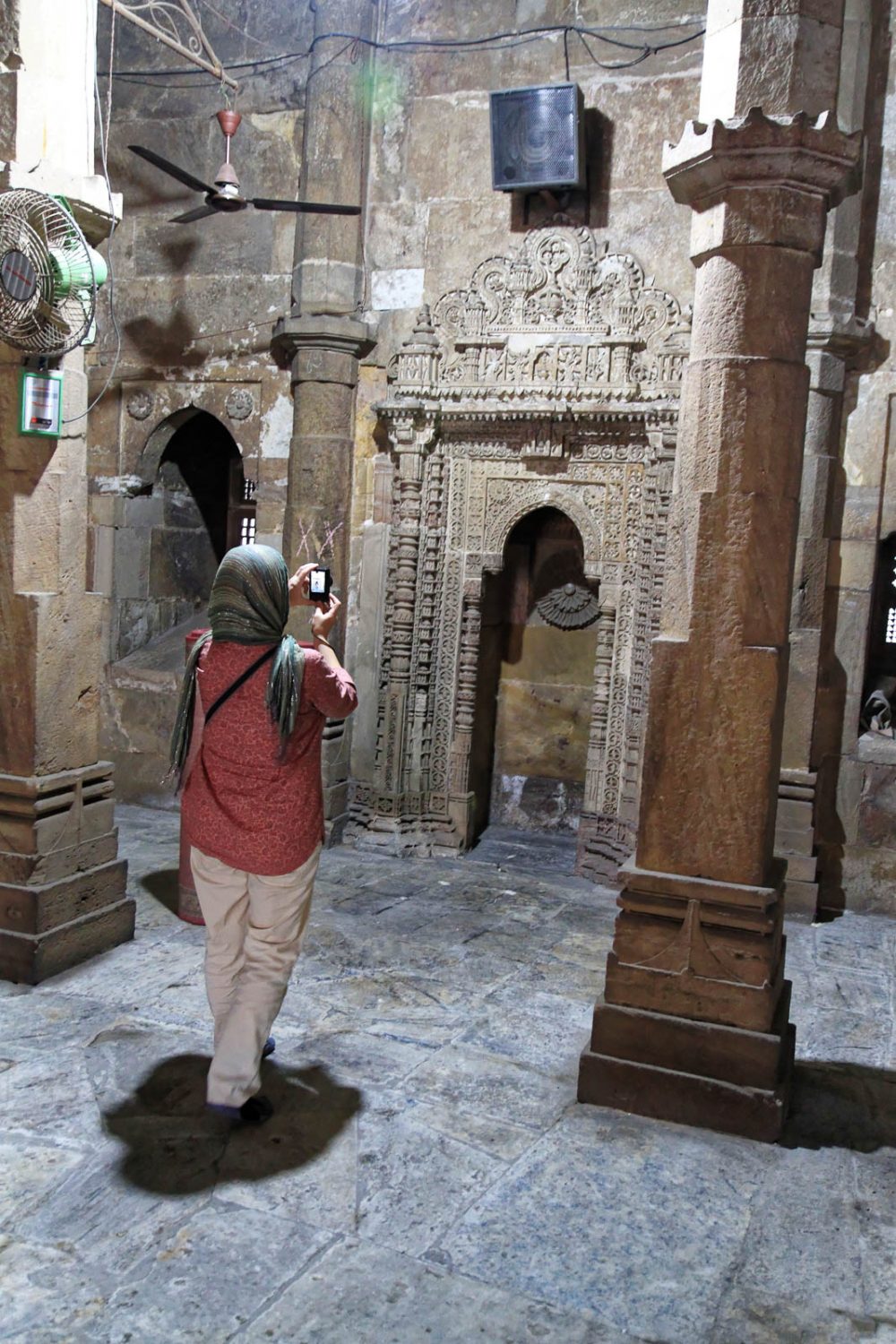 1108_Jumma-Masjid-mosque-10.jpg