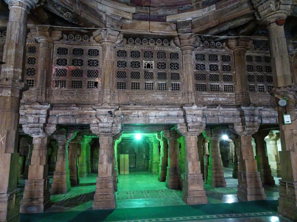 1108_Jumma-Masjid-mosque-8.jpg