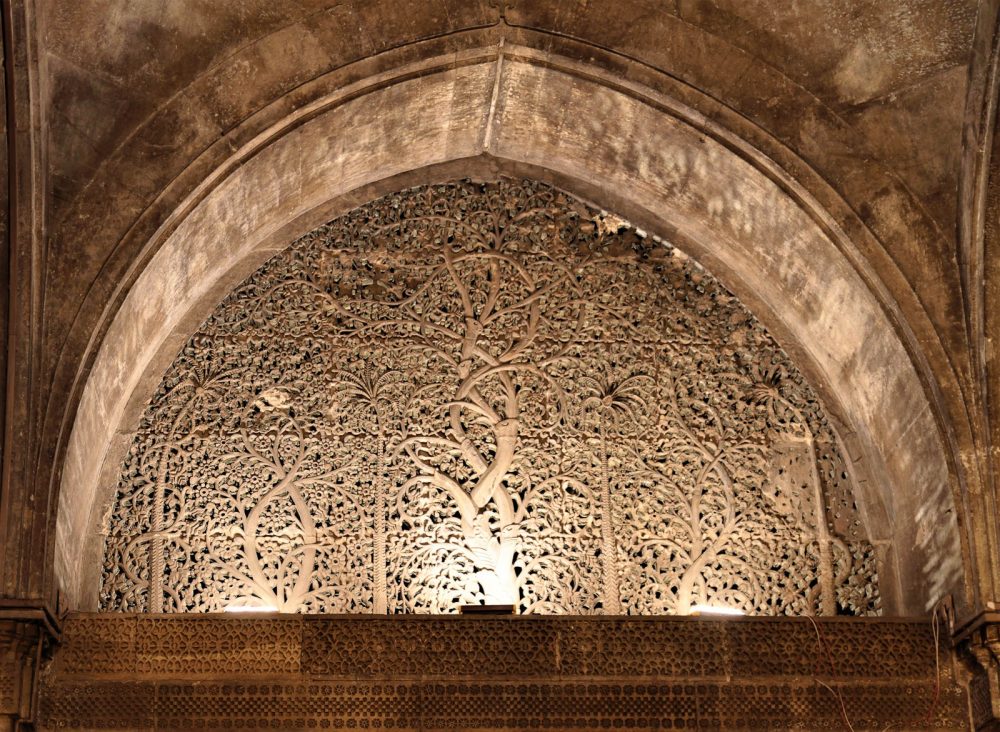 1108_Siddi-Sayids-mosque-16.jpg